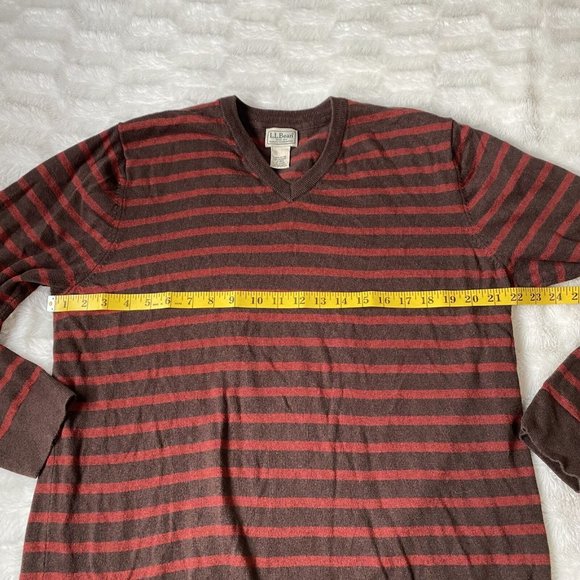 L.L.Bean Men's Red/Brown Striped Cotton Blend Long-Sleeve V-Neck Sweater Size L - Picture 2 of 7